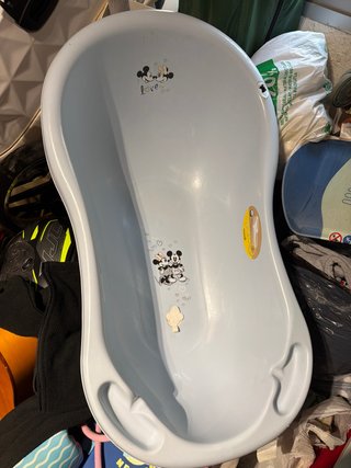 Bañera para bebé azul con Mickey y Minnie