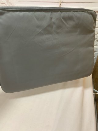 Funda tablet Incase 13 pulgadas, nueva