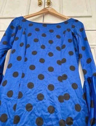 Vestido de gitana azul con lunares negros