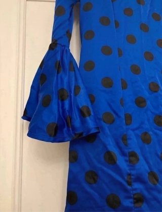 Vestido de gitana azul con lunares negros