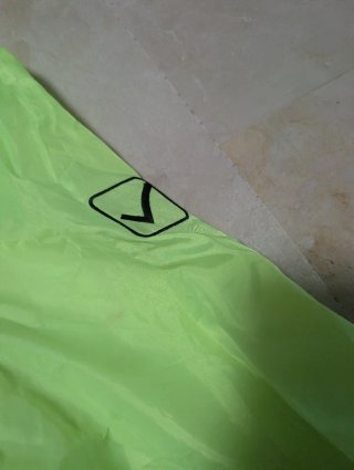 Chaqueta de lluvia GIVOVA verde