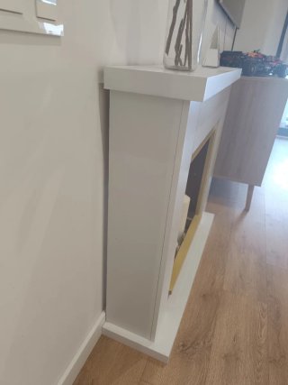 Mueble Chimenea Decorativa Blanco y Dorado