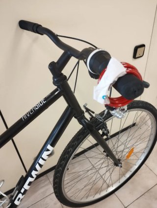 Bicicleta Btwin Híbrida Negra