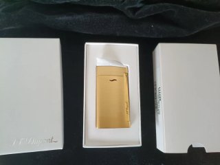 Encendedor S.T. Dupont Dorado nuevo a estrenar