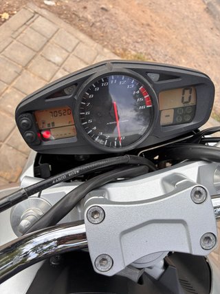 Suzuki GSR 600 Naked