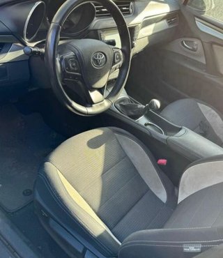Centralita toyota 625510000 avensis (t27) * 411342
