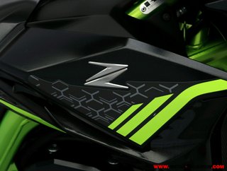 KAWASAKI Z 900