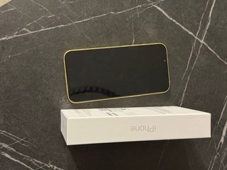 iPhone 14 256GB Amarillo