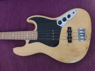 Bajo Fender Jazz Bass 1977