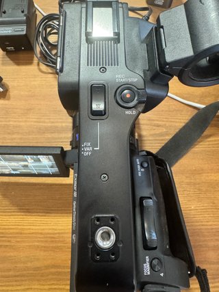 Sony PXW-X70 4K XAVC 3G-SDI