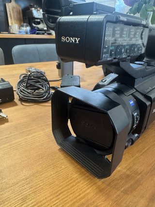 Sony PXW-X70 4K XAVC 3G-SDI
