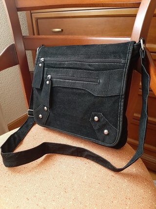 Bolso de Ante Sintético Negro