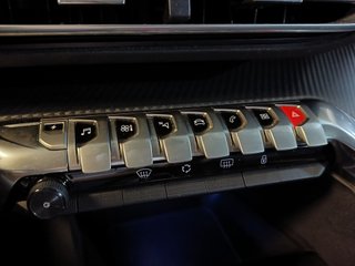 Peugeot 3008 HYBRID 225 ALLURE