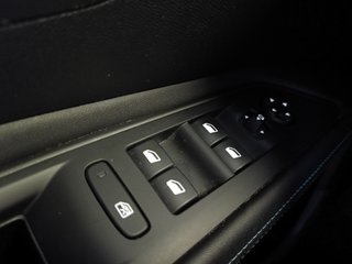 Peugeot 3008 HYBRID 225 ALLURE