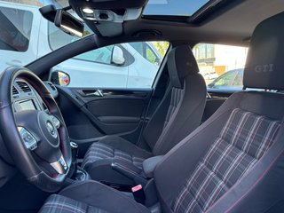 Volkswagen Golf GTI 2010