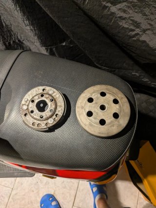 Campana y embrague Piaggio Zip 107mm