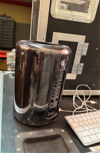 Apple Mac Pro 6 núcleos Intel Xeon