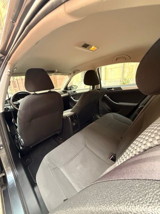 Volkswagen Jetta 2011