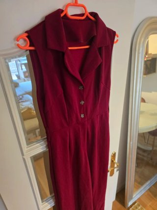 Mono largo sin mangas rojo talla M
