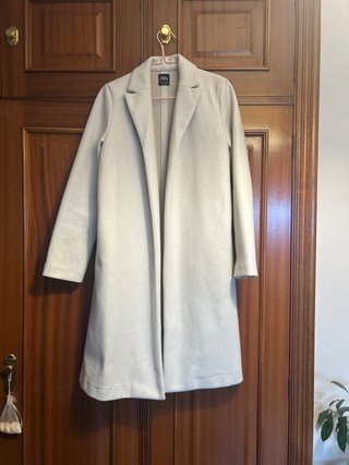 Abrigo Zara Color Crema