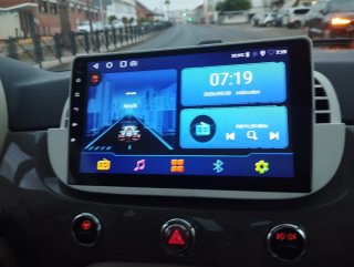 Pantalla Táctil Fiat 500