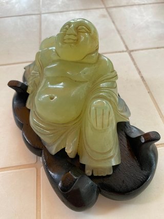 Statua di Buddha in giada