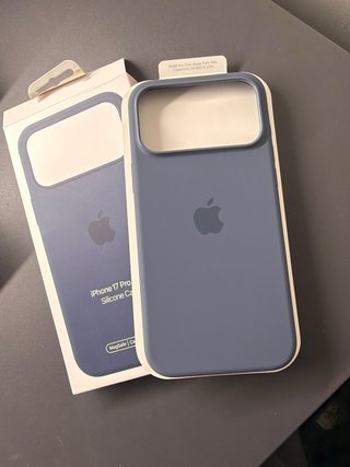 Cover iPhone 17 Pro max Silicone MagSafe Apple
