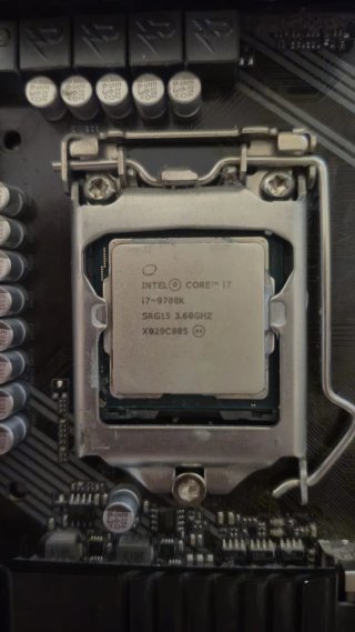 Procesador i7 - 9700K con Placa Base Gigabyte Z390