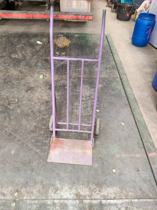 Carretilla de carga morada