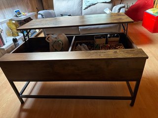 Mesa baja de madera para salón