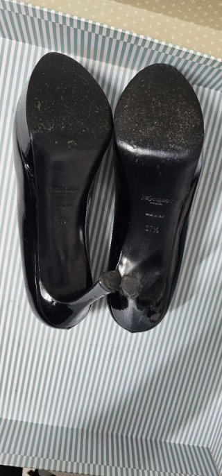 Tacones Yves Saint Laurent Negros