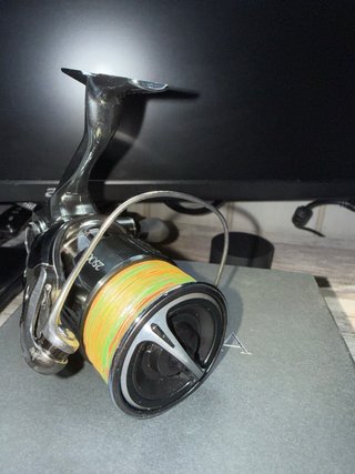 Carreto Shimano Stella 2500