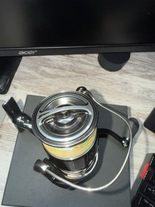 Carreto Shimano Stella 2500
