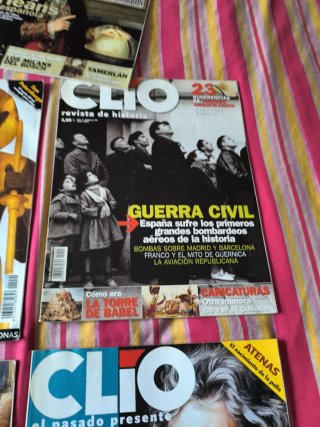 Lote 5 revistas Clio