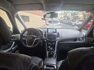 Opel Zafira Tourer 2012