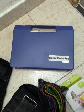 Lote de material deportivo y electroestimulador