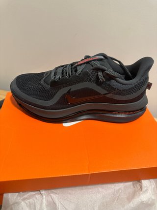 Nike Pegasus Premium Talla 43 Negro SIN ESTRENAR