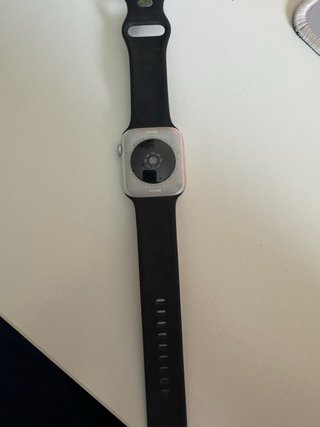 Apple Watch (Pantalla Rota). Funciona bien.