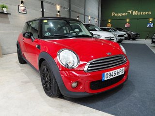 MINI Cooper 2.0D automatico ÚNICO!!