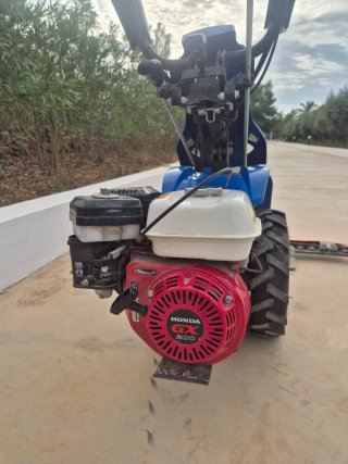 Segadora BCS 615 para cortar hierba alta