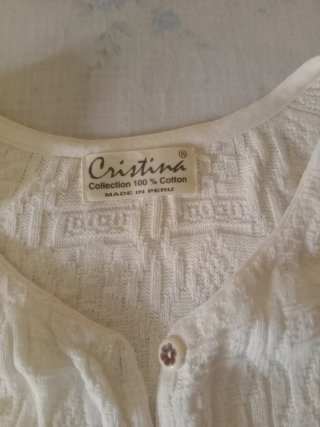 Cárdigan blanco con botones