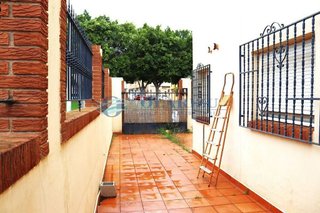 Casa adosada en venta en El Puerto - Romanilla en Roquetas de Mar
