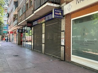 Local comercial en alquiler en Reyes Católicos en Alcalá de Henares