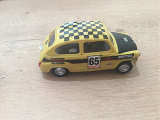 Scalextric Seat 600 Amarillo Rally