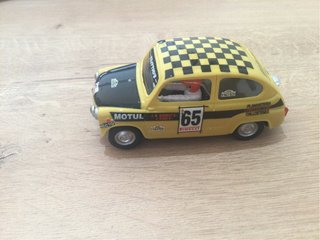 Scalextric Seat 600 Amarillo Rally