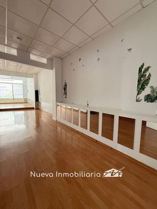 Local comercial en venta en Centro Ciudad en Linares
