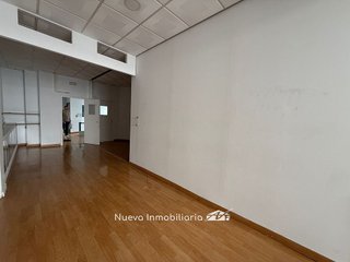 Local comercial en venta en Centro Ciudad en Linares