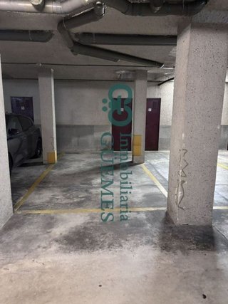 Garaje en alquiler en Alisal - Cazoña - San Román en Santander