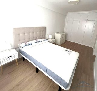 Piso en alquiler en Centro en Almería