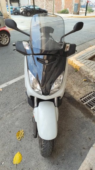 Yamaha XMax 250 Inyección